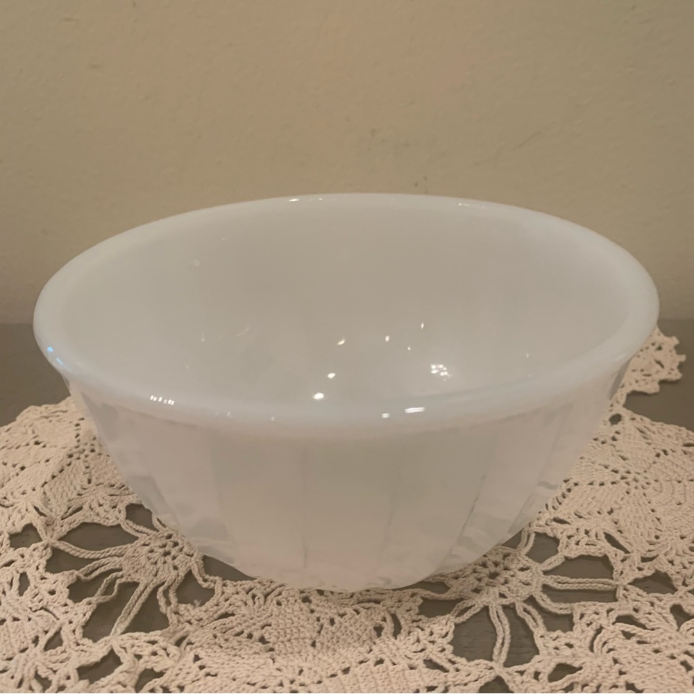VTG Fire King White Swirl Small Mixing Bowl